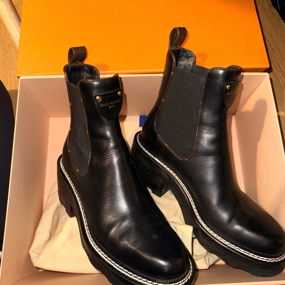 Louis Vuitton Black Leather Ankle Boots